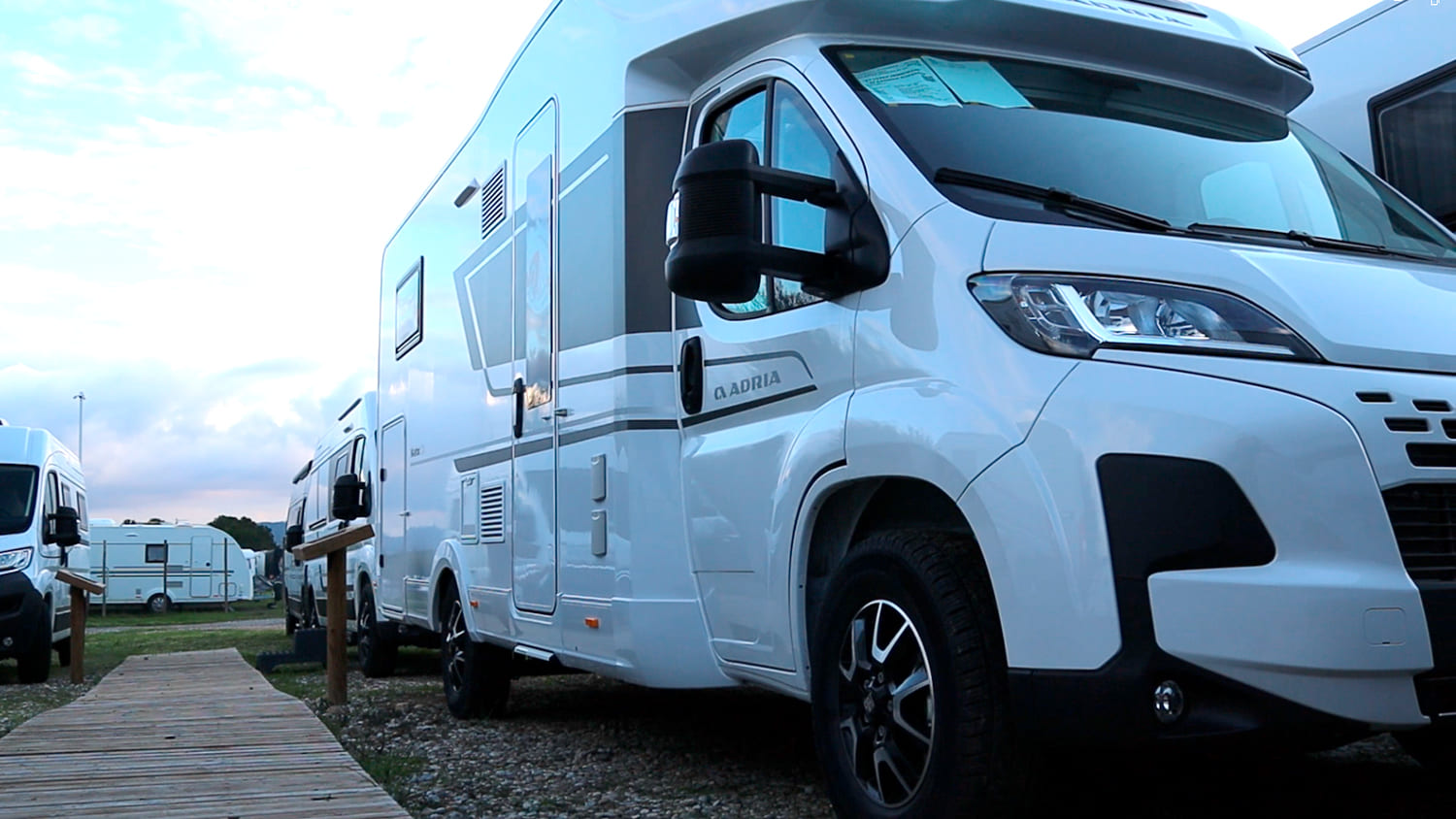 Adria Matrix Axess 670SC