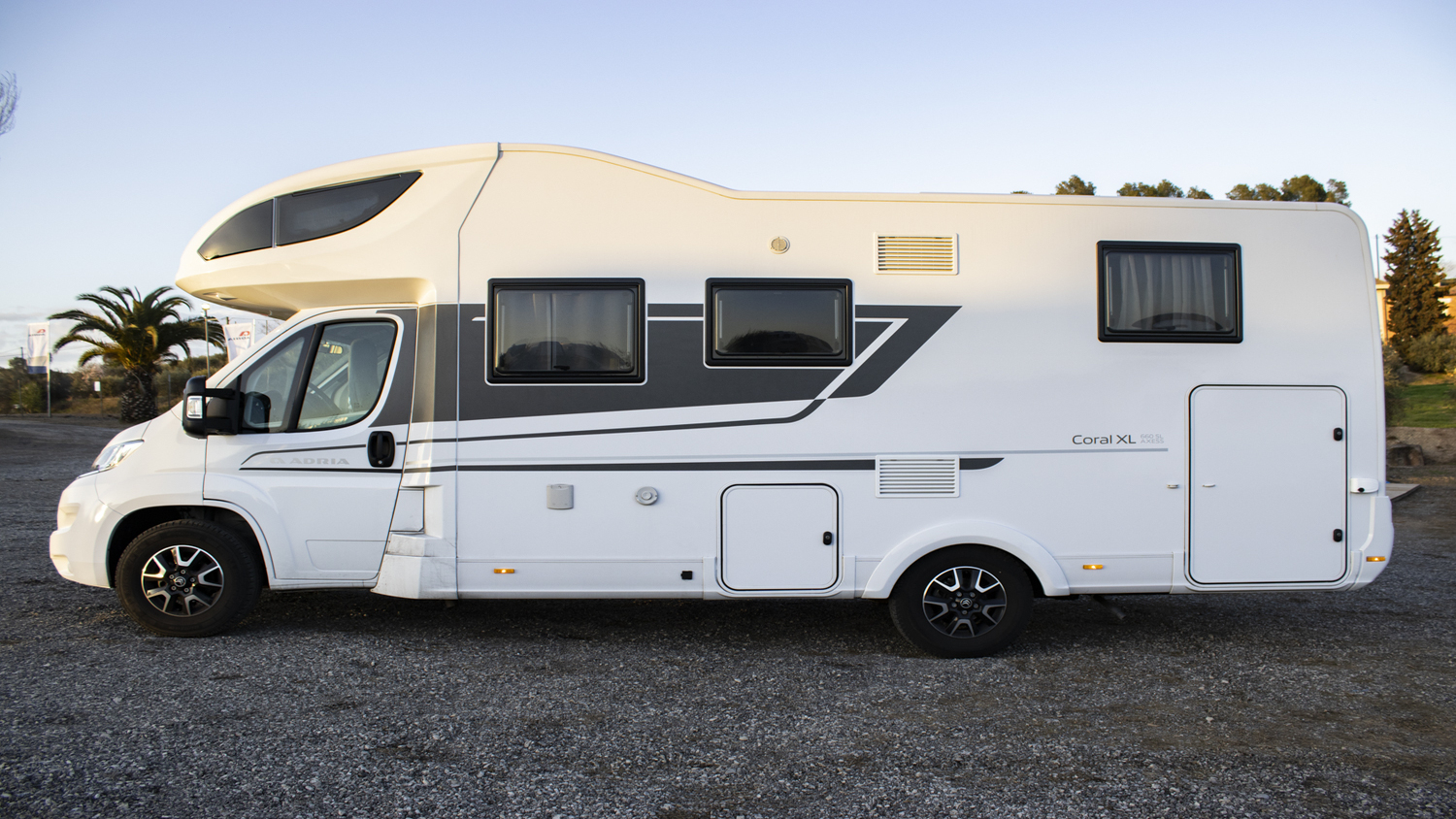 Adria coral XL 660SL