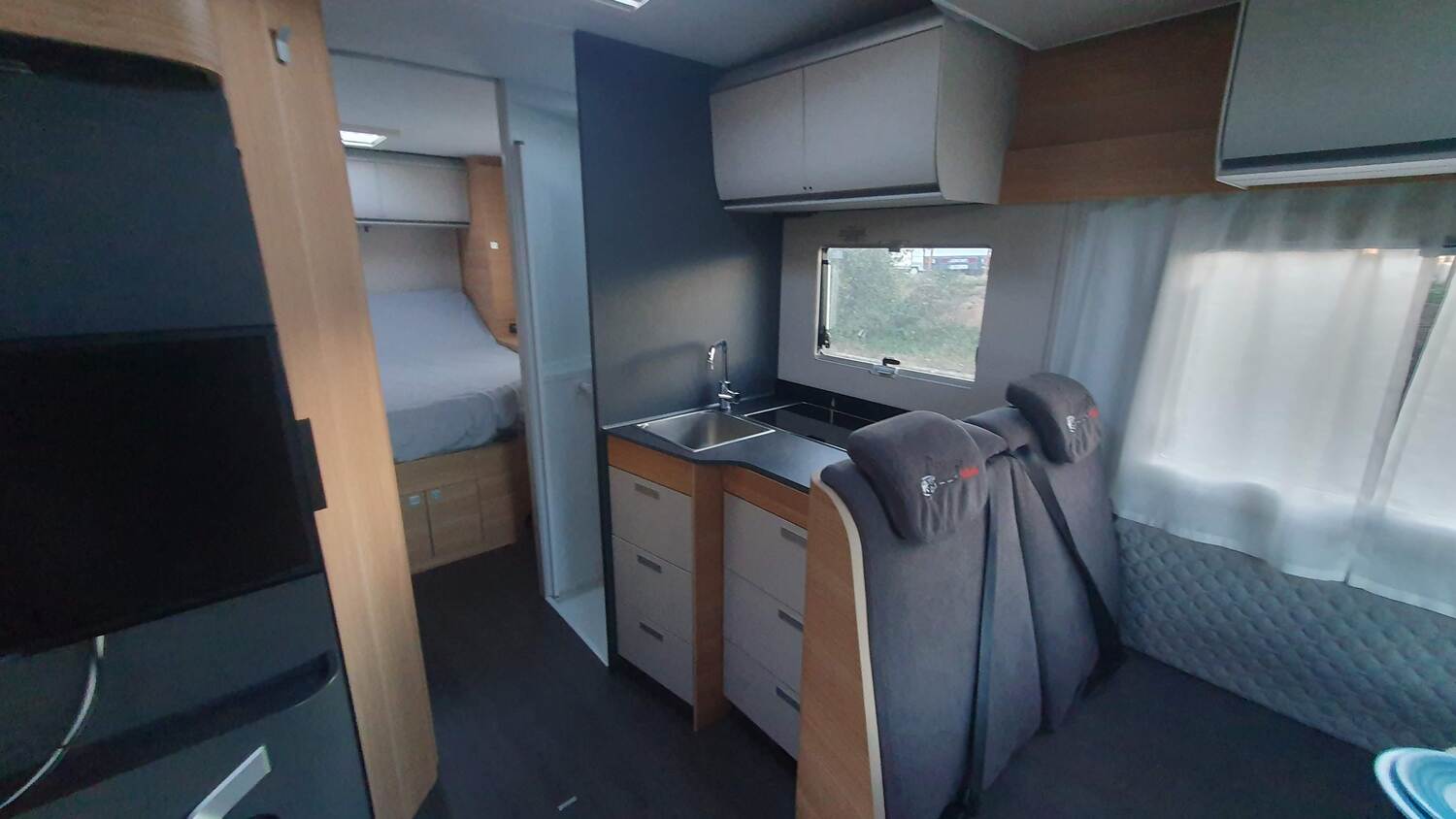 Adria Matrix Axess 670SC - Imagen 15