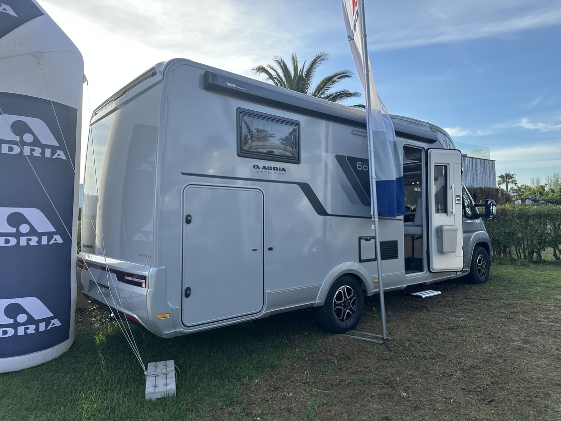 Adria Matrix 670SL 60Y - Imagen 2
